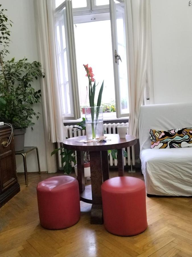 Monica'S House Hostel Belgrád Kültér fotó